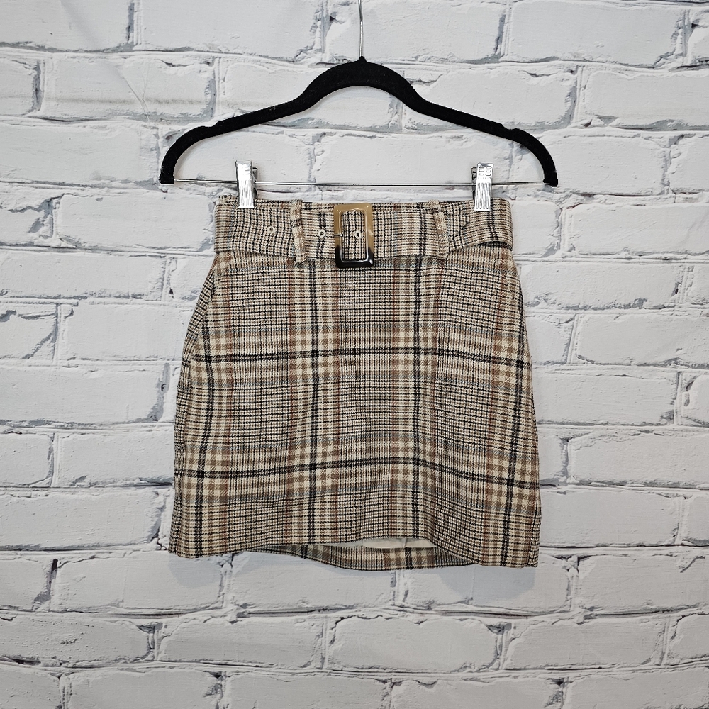 Babaton Erickson Mini Skirt - Picture 2 of 8